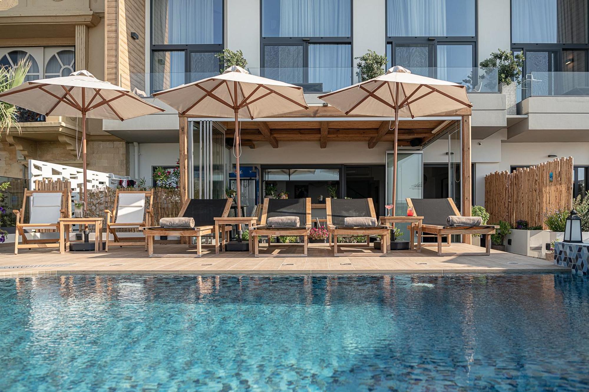 Calla Luxury Seafront Suites Rétino Exterior foto