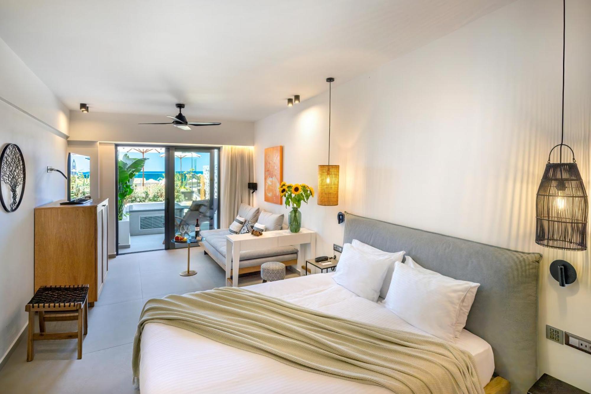 Calla Luxury Seafront Suites Rétino Exterior foto